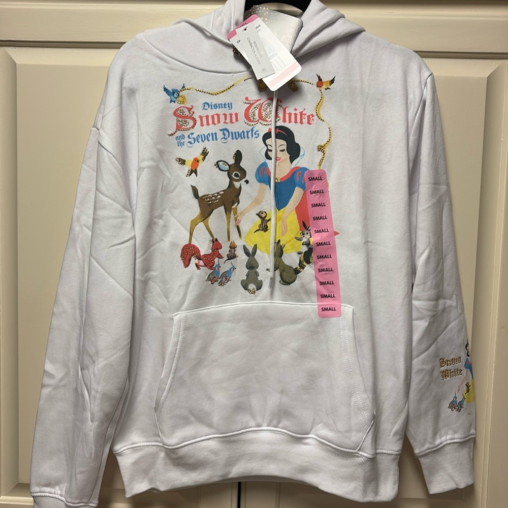 NWT Disney princess Snow White size small character hoodie